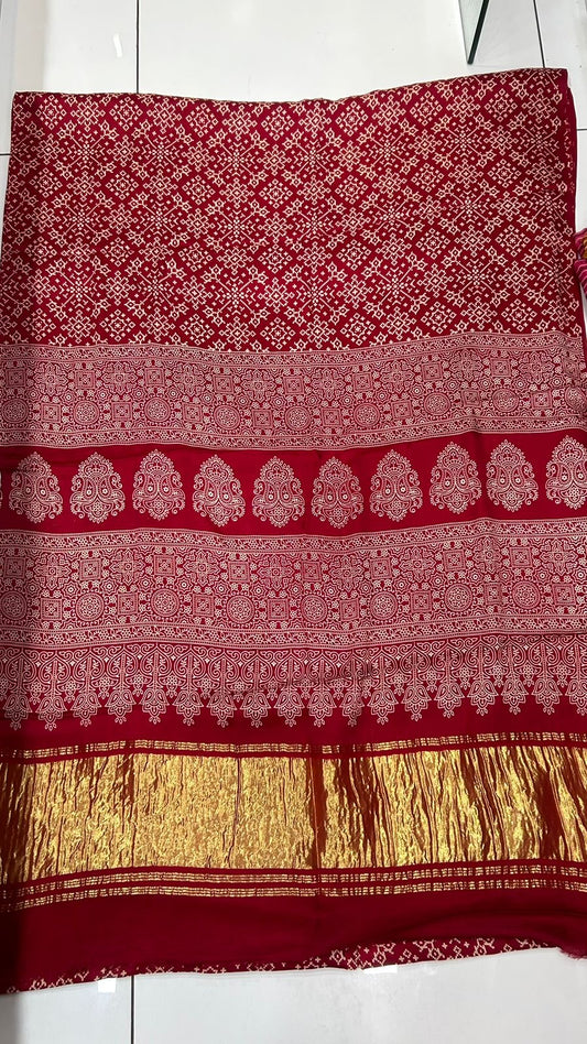 Patola with lagdi patta sadi available heavy quality 
Rate only for