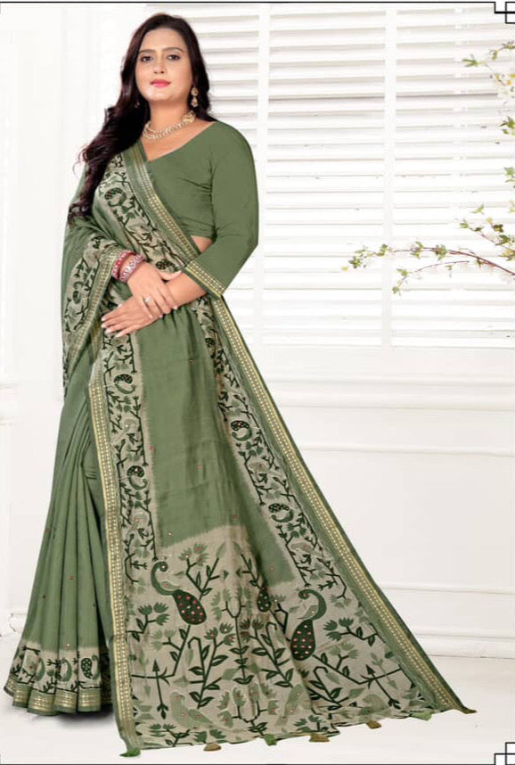 “Elegant Mustard Yellow Cotton Saree with Printed Pallu & Border”